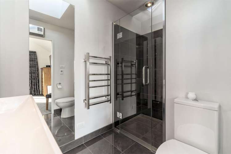 F/97 Englefield Road 2392_8