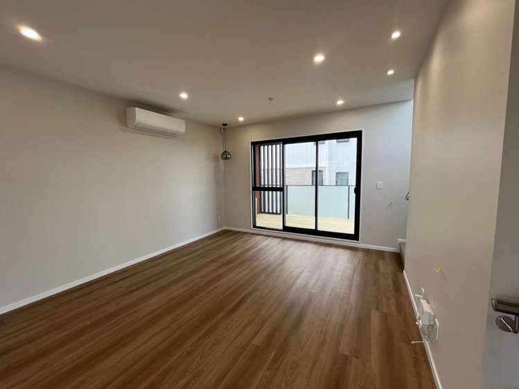 1/18 Richardson Road Mt Albert_11