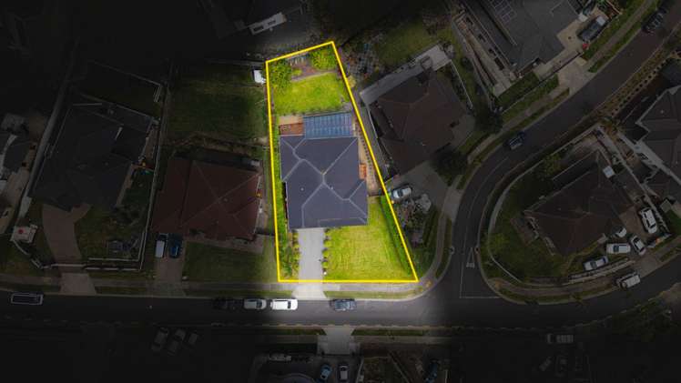 13 Henriette Place The Gardens_27