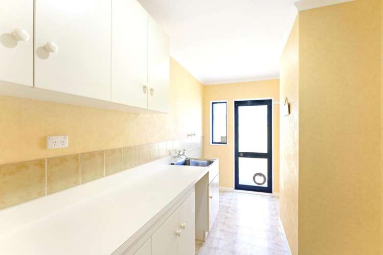 50 Awanui Drive Waikanae_19