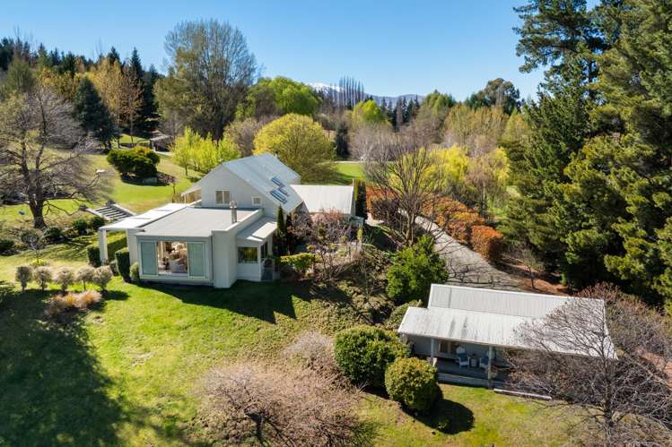 375 Littles Road_3