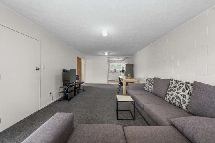 407 West Coast Road_3