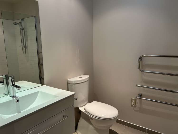 3 The Gate Yaldhurst_9