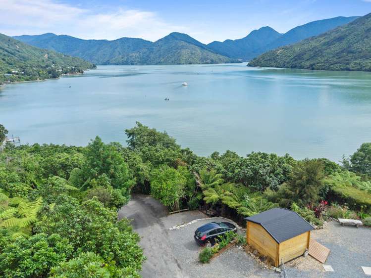 712 Queen Charlotte Drive Havelock_1