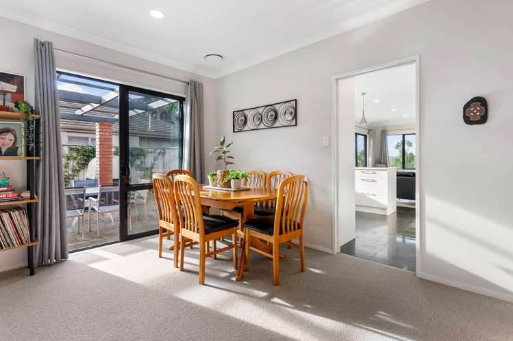 38 Stranraer Crescent Wattle Downs_8