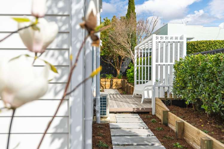 1 William Bond Street Stanley Point_26