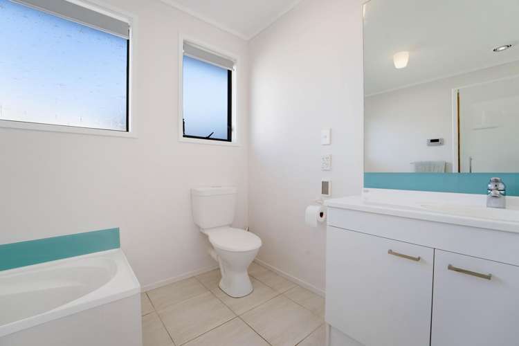 54 Mirrabooka Avenue Botany Downs_22
