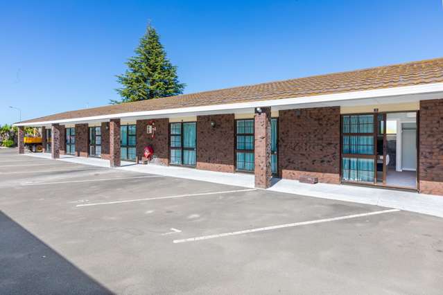 1400 Karamu Road North Mayfair_2