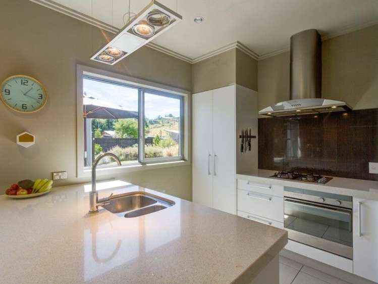 11 Hewson Crescent Lake Hawea_7