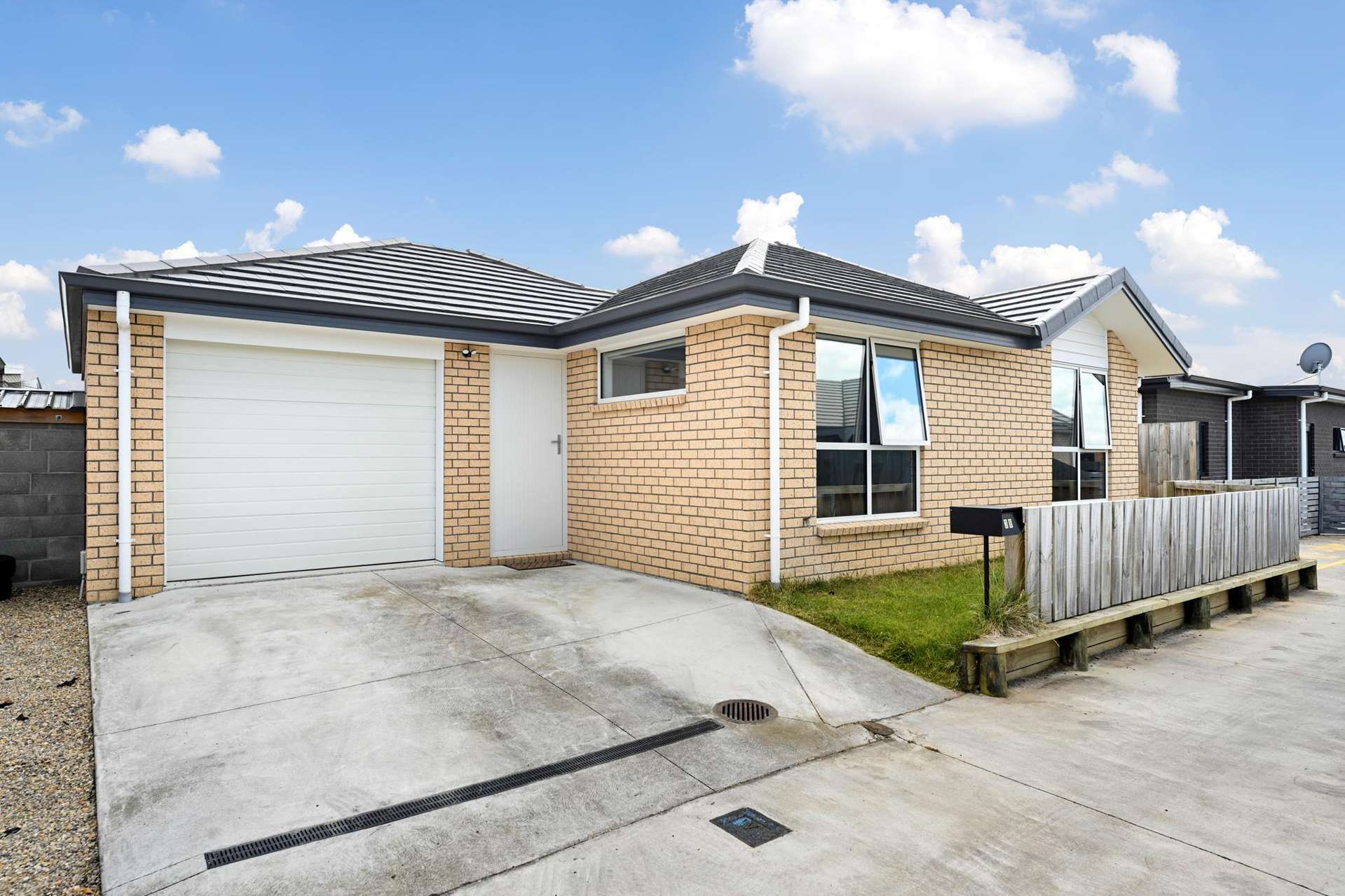 38 Pragma Rise Rototuna North_0