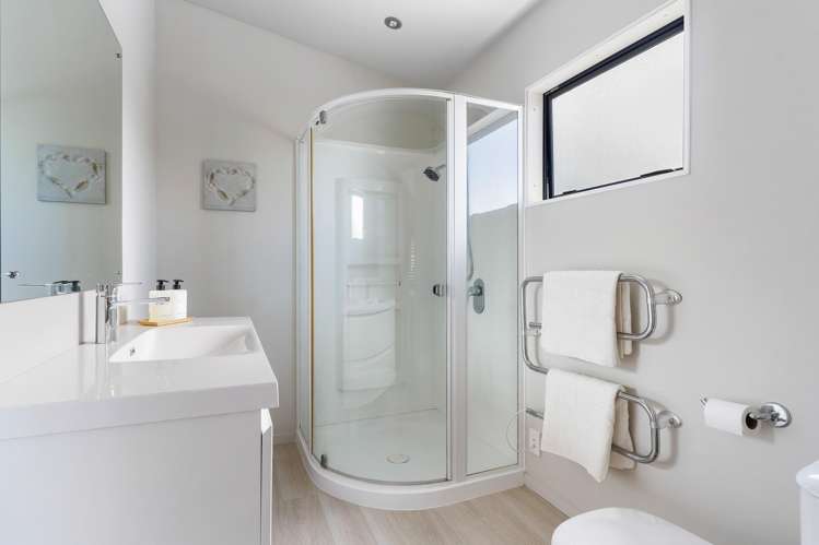 210 Linton Crescent Whangamata_16