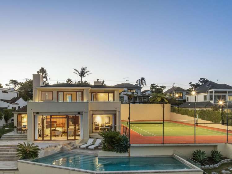 207 Beach Road Campbells Bay_12