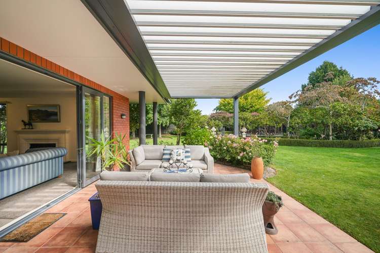 14 Regents Park Drive Casebrook_29