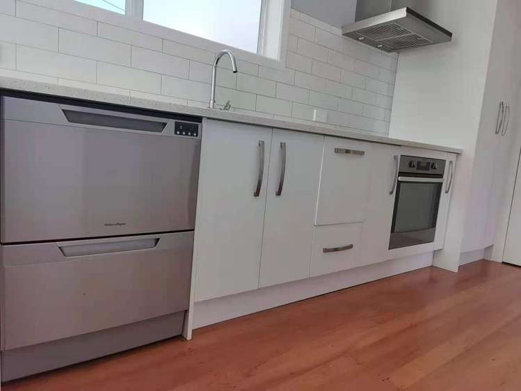 4 Springbank Lane Te Atatu Peninsula_3