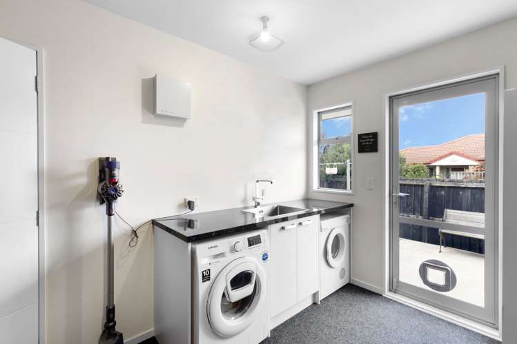 44 Crombie Green Northwood_13