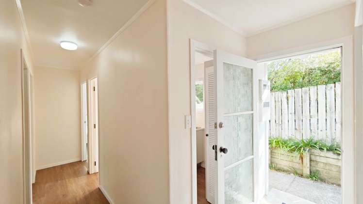 60 Langana Avenue Browns Bay_13