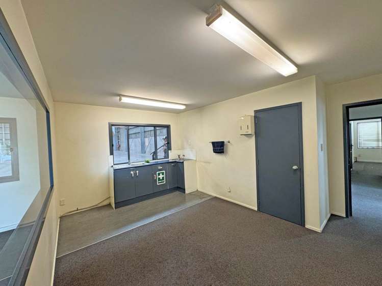 Unit A/136 Cryers Road East Tamaki_8