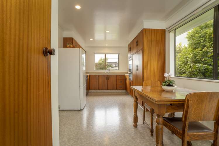 1 Brasenose Place Tawa_7