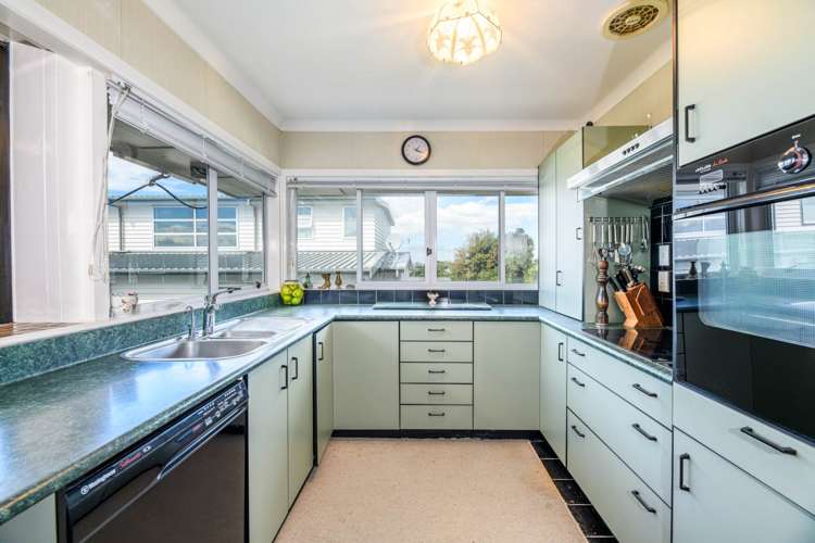 79 Seacliffe Avenue Narrow Neck_7