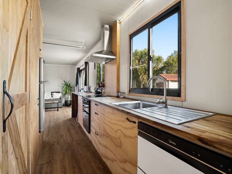 67 Brighton Road Green Island_2