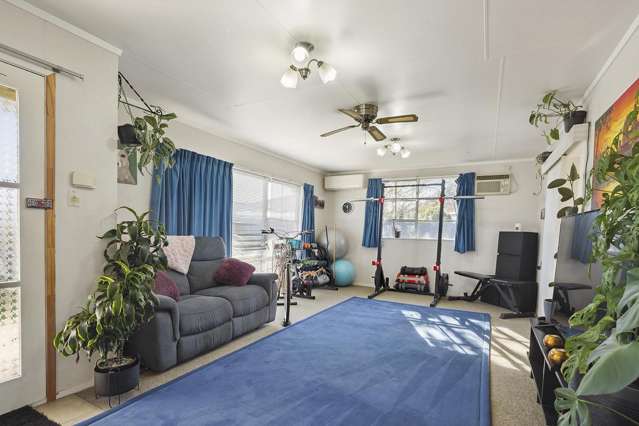 16a Lansdowne Crescent Glenview_4