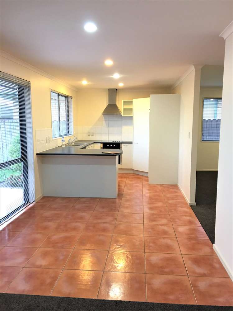 18 Carlingford Drive East Tamaki_9