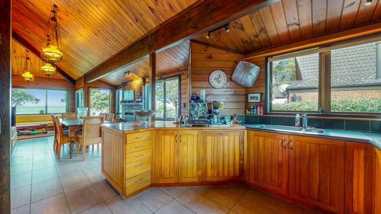 19 Claxton Avenue Pauanui_11