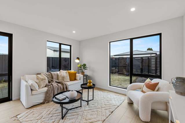 2/10 Farquhars Road Redwood_4
