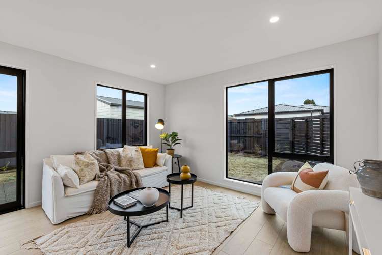 2/10 Farquhars Road Redwood_4