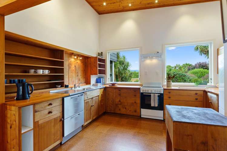 321 Te Horo Beach Road Te Horo_13