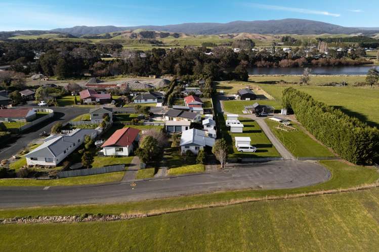 19 Peace Street Tuatapere_31