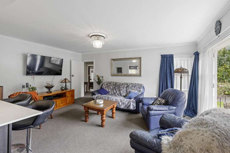 8 Glen Road Stokes Valley_7