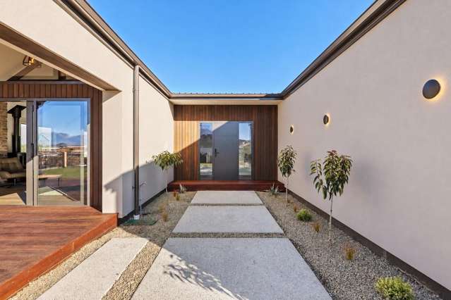 7 Carrickmore Crescent Wanaka_1