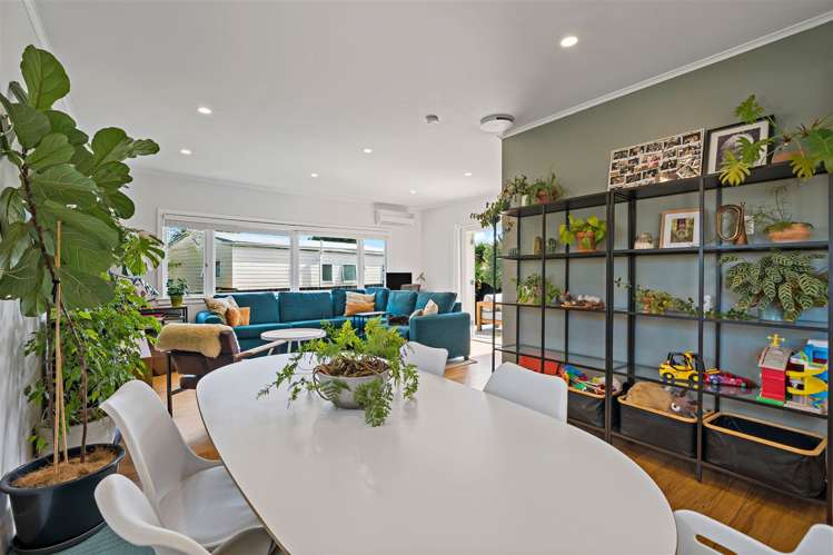 17a Clinton Avenue Te Atatu Peninsula_13