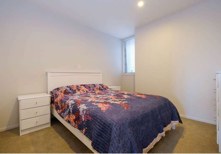 13/4 Stables Lane Millwater_8