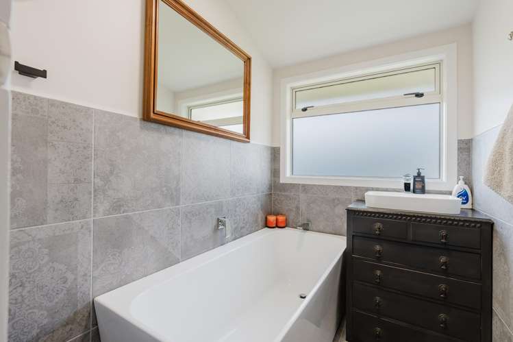 26 Thomson Avenue Dinsdale_14