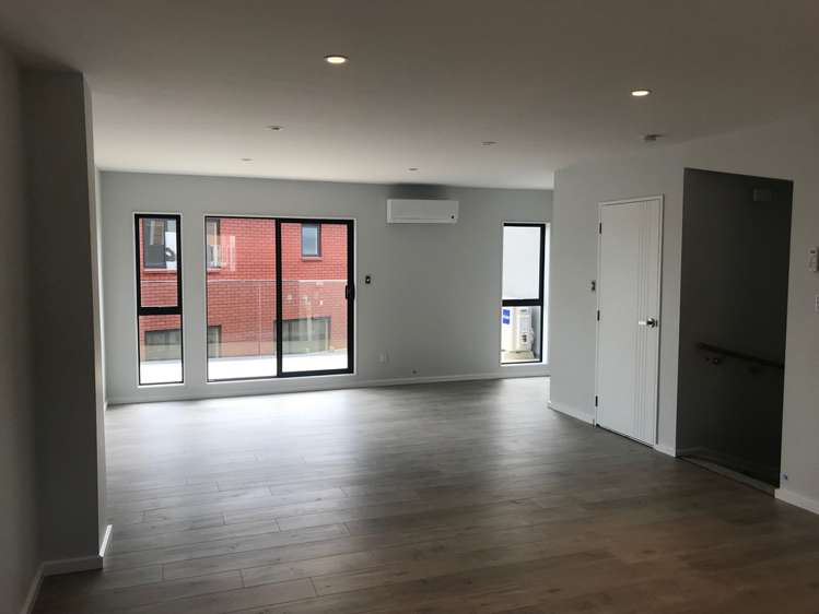 5 Meritage Lane Te Atatu South_1