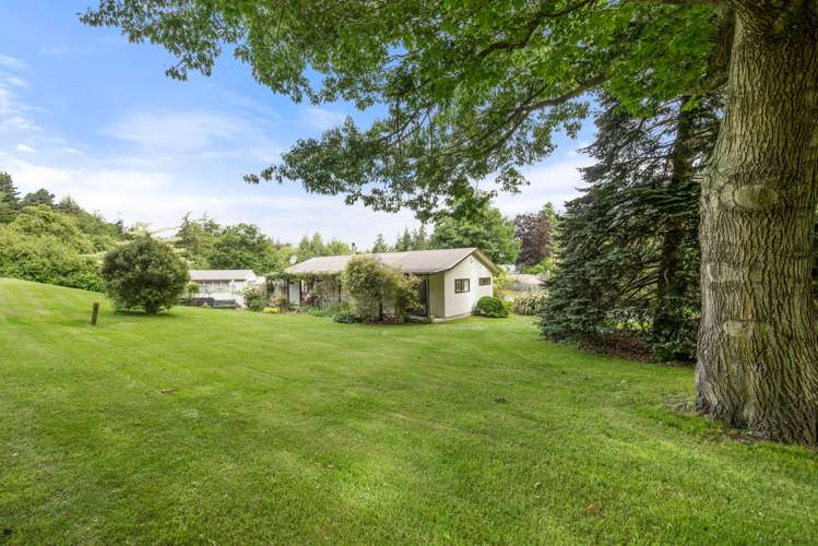 1 Harper Place Lake Coleridge_17