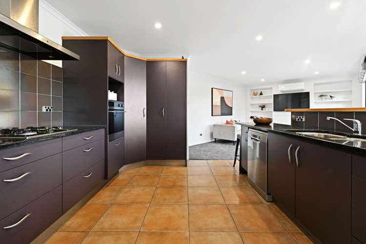 8 Takapu Place Huntington_7