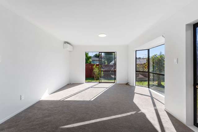 8/4074 Great North Road Glen Eden_4