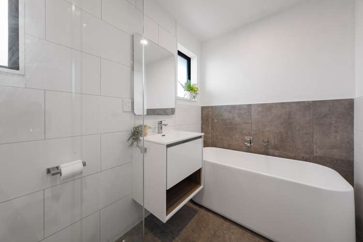 38 Bayswater Crescent Bromley_12