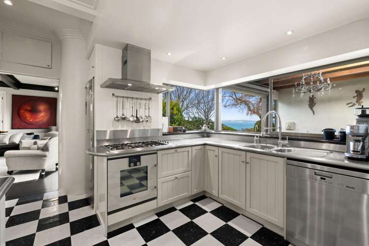 10 Lighthouse Road Bluff Hill_9