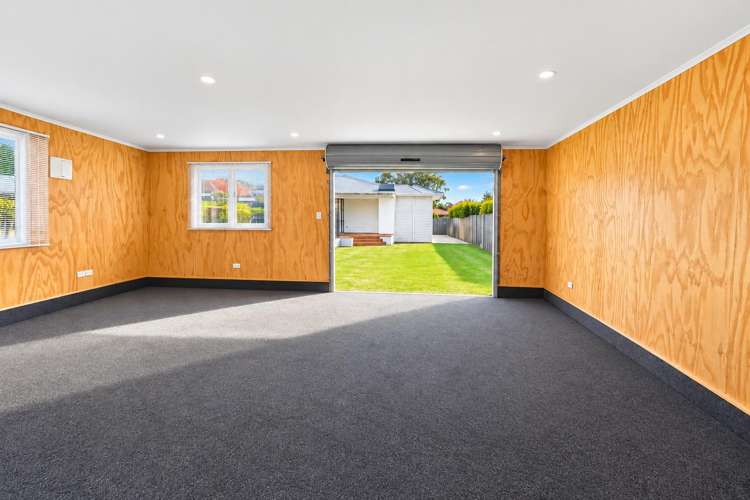 13 Peachgrove Road Te Atatu Peninsula_24