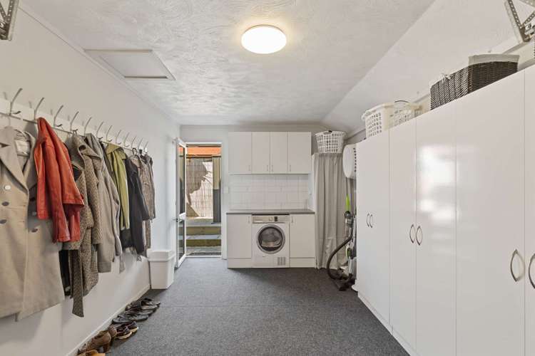 15a Vining Crescent Stoke_12