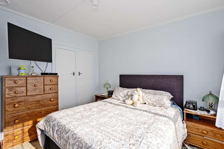 246 Foyle Street Bluff_13