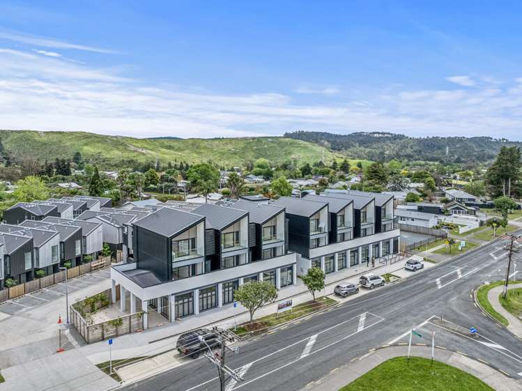 4/1064-1068 Coatesville Riverhead Highway Riverhead_5