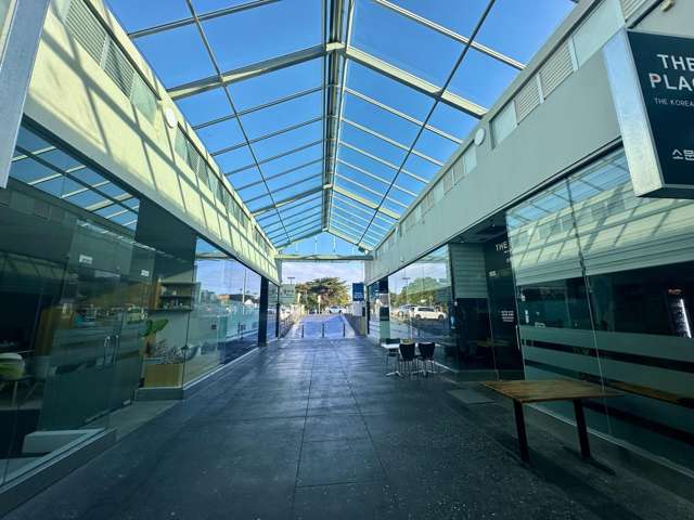 Shop 4/62-78 Hurstmere Road Takapuna_1