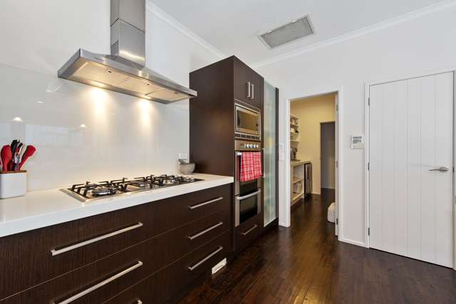 18 Compton Grove Huntington_4