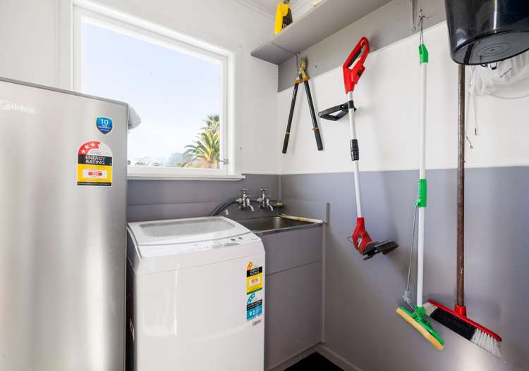30 Garden Heights Avenue Glenview_13