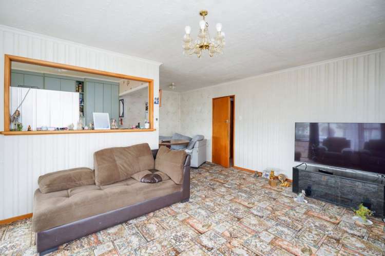 77A Lowe Street Avenal_7